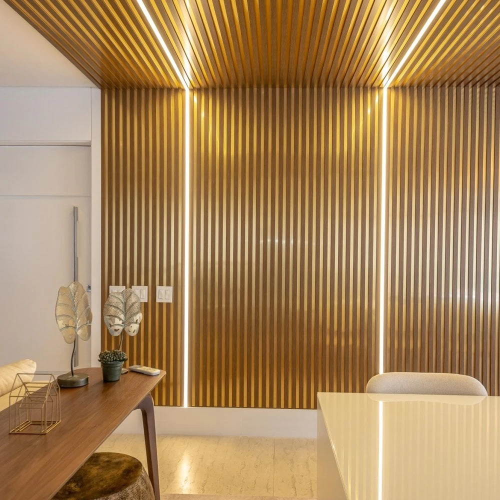 Leader 2.8m Gold Wrapped Quadrant Moulding (120113) 2 Leader 2.8m Gold Wrapped Quadrant Moulding (120113) - Image 2