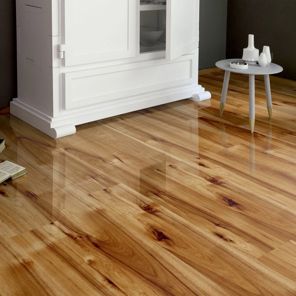 Kaindl Bravo Hickory - Easy Touch 8mm High Gloss Laminate Flooring (197314) 1 Kaindl Bravo Hickory - Easy Touch 8mm High Gloss Laminate Flooring (197314)